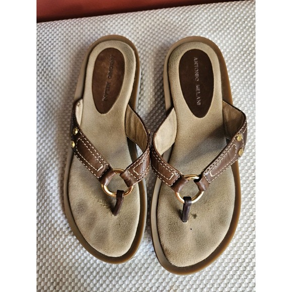 ANTONIO MELANI Shoes - Antonio Melani Brown Leather Thong Sandal Flip Flops Gold Hardware Size 10